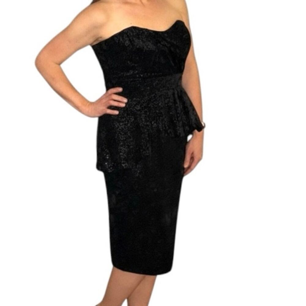 Badgley Mischka Strapless Peplum Dress - Black Velvet - Sweetheart Neck - Size 6